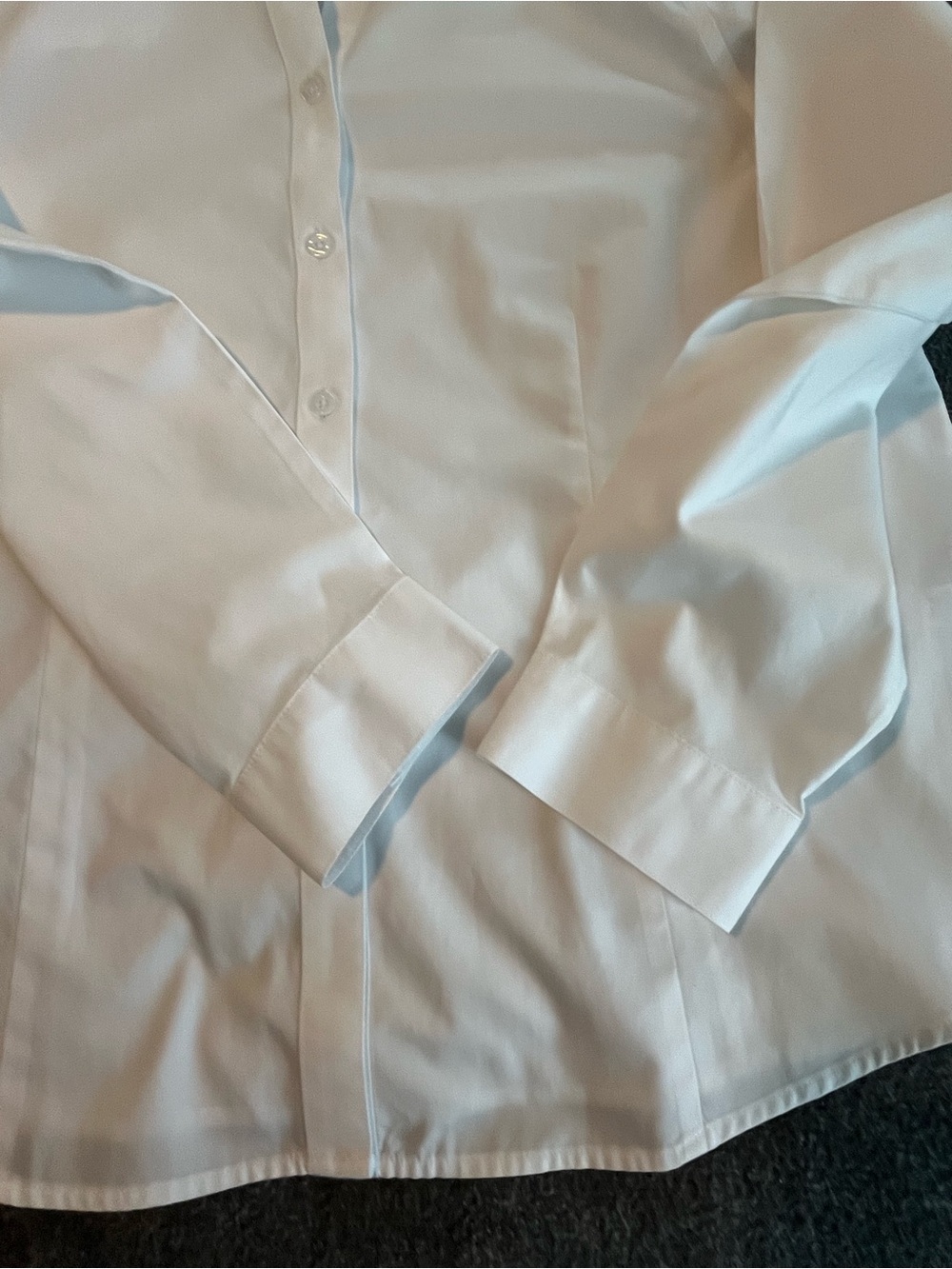 Chico's Women’s White Wrinkle-Resistant Long Sleeve Blouse Size 2 / Large EUC - Picture 9 of 12